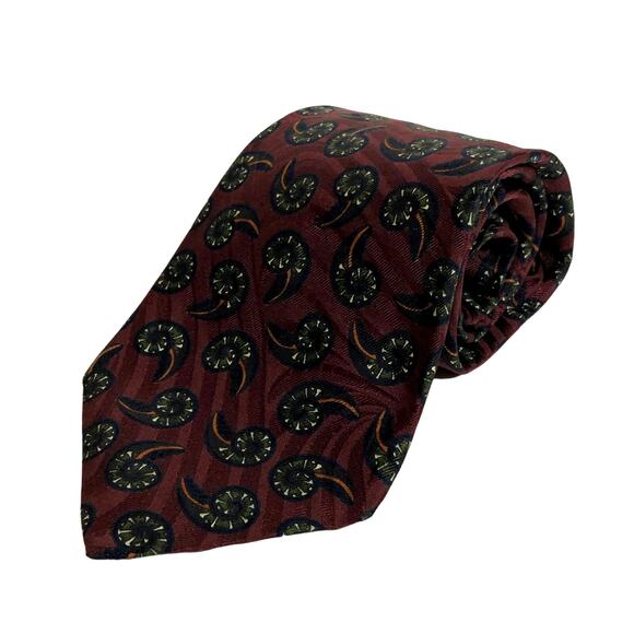 Vintage Burgundy Shell Tie from Talbott Studio for Maillard's Tie USA Silk - Picture 7 of 8